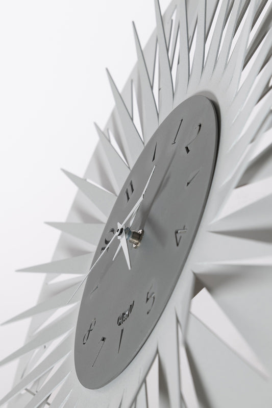 Modern star wall clock Sirio