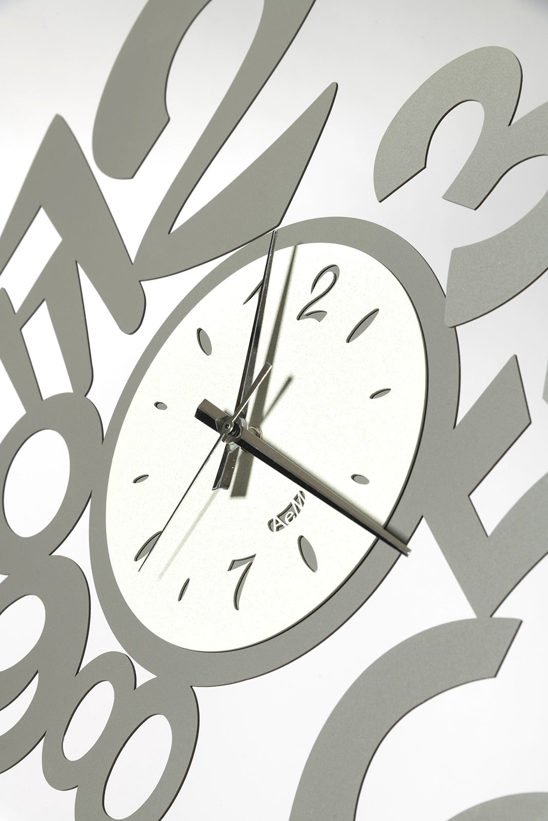 Orologio da parete di design Lupin grande