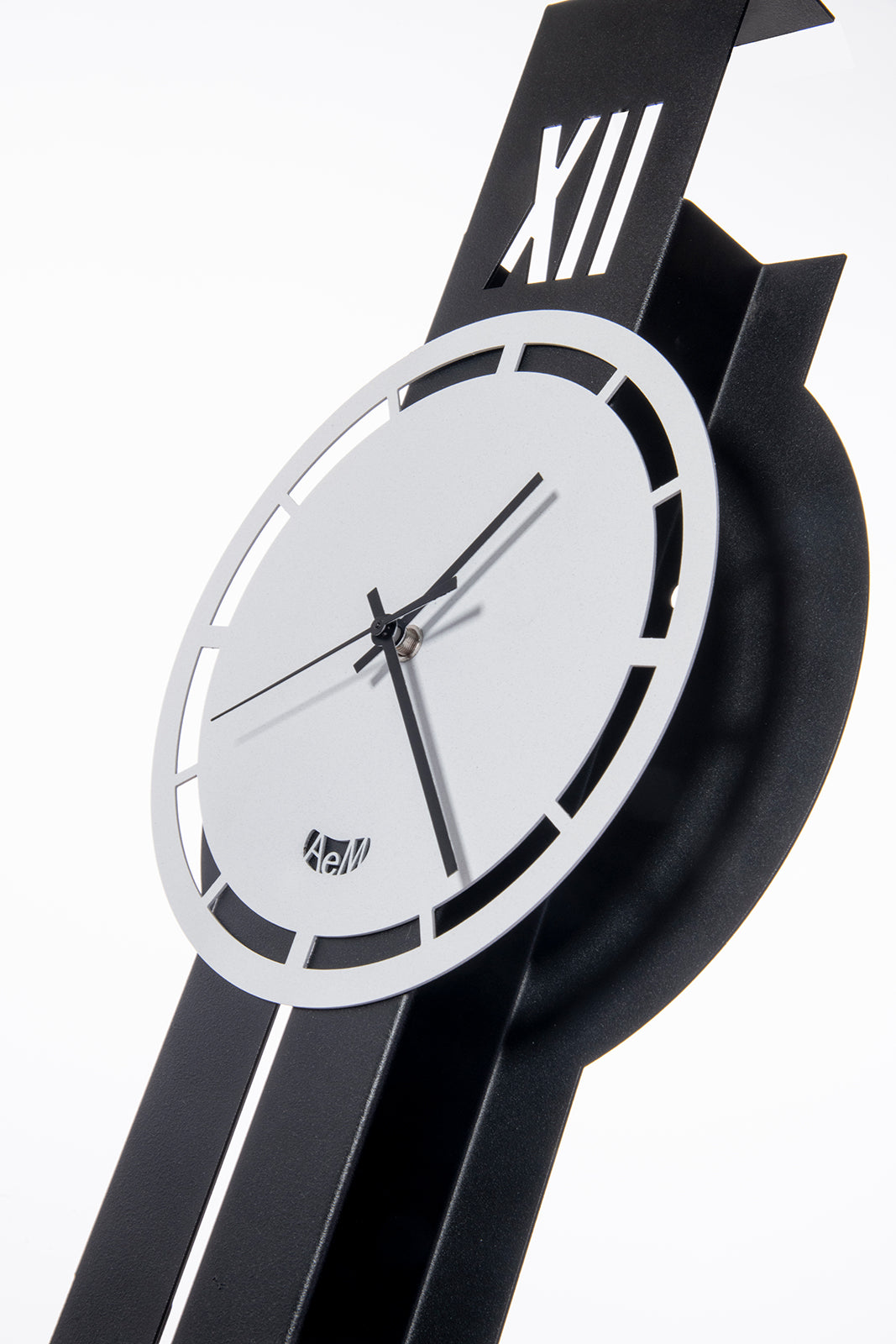 Pendulum modern wall clock Pendolux