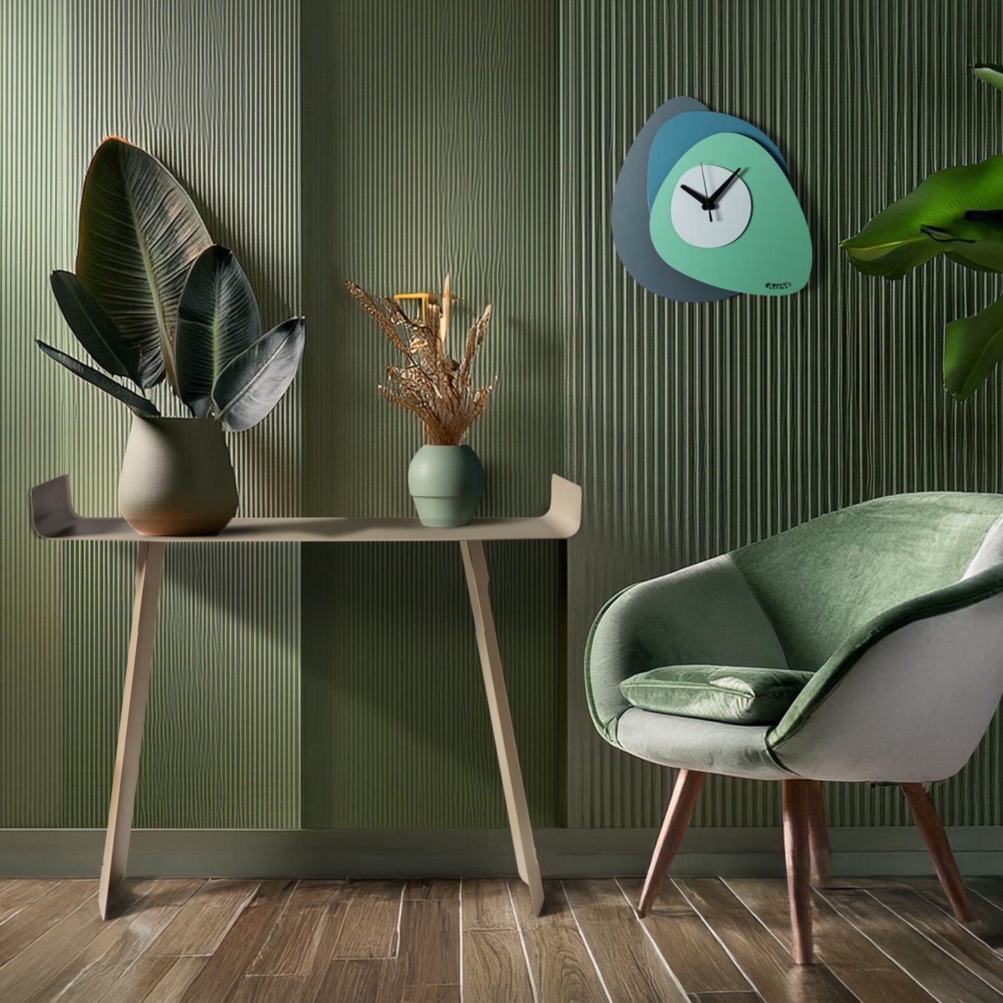 Grease minimal design clock