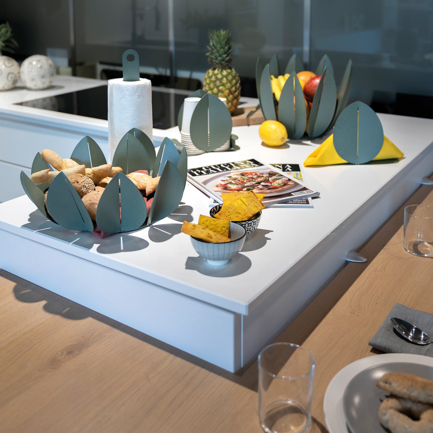 Ficus citrus fruit bowl