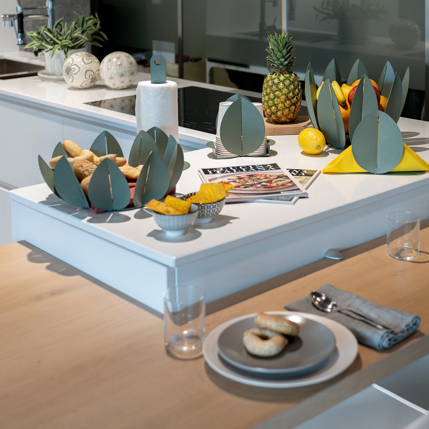 Ficus citrus fruit bowl