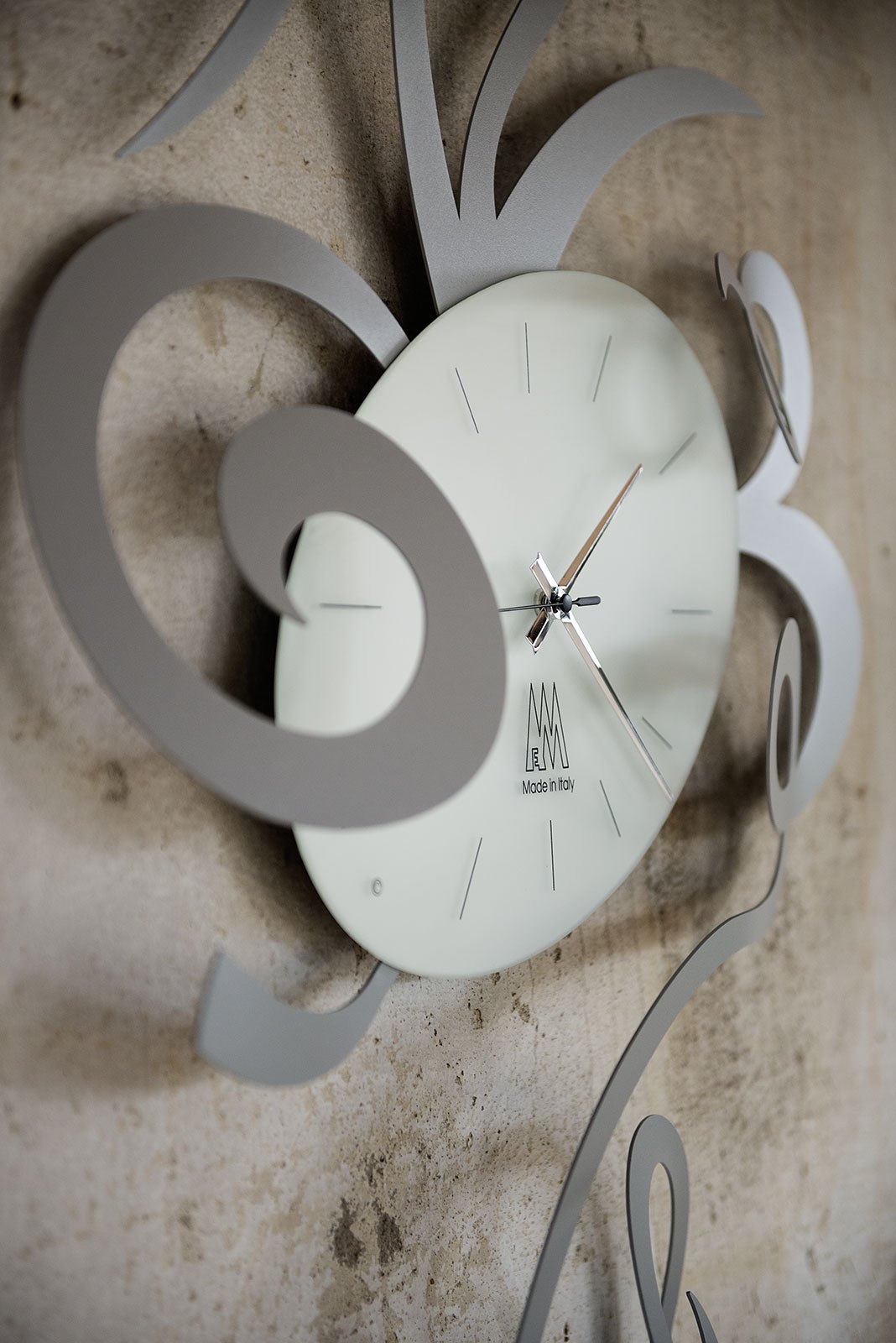 Orologio da parete di design Robin piccolo