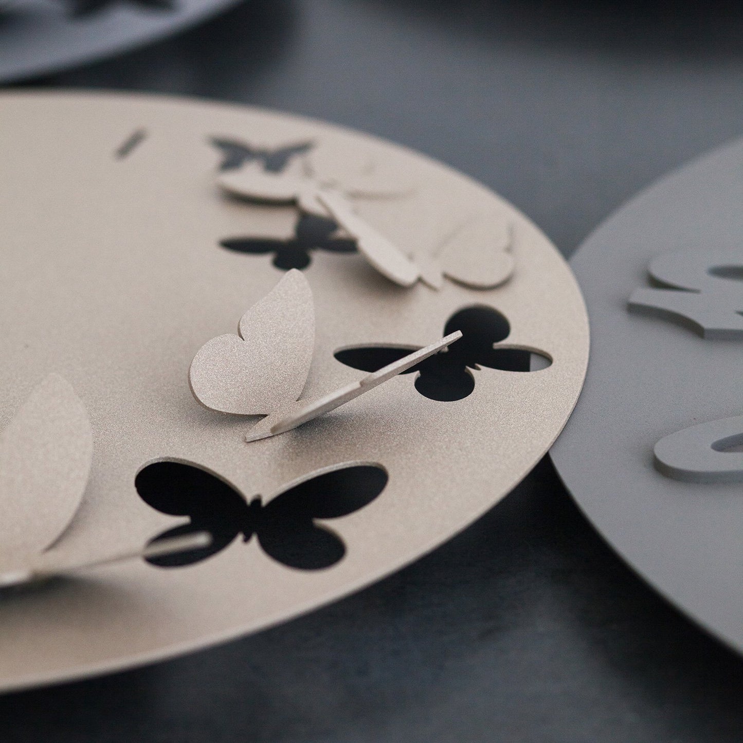 Orologio da parete di design Butterfly Spring