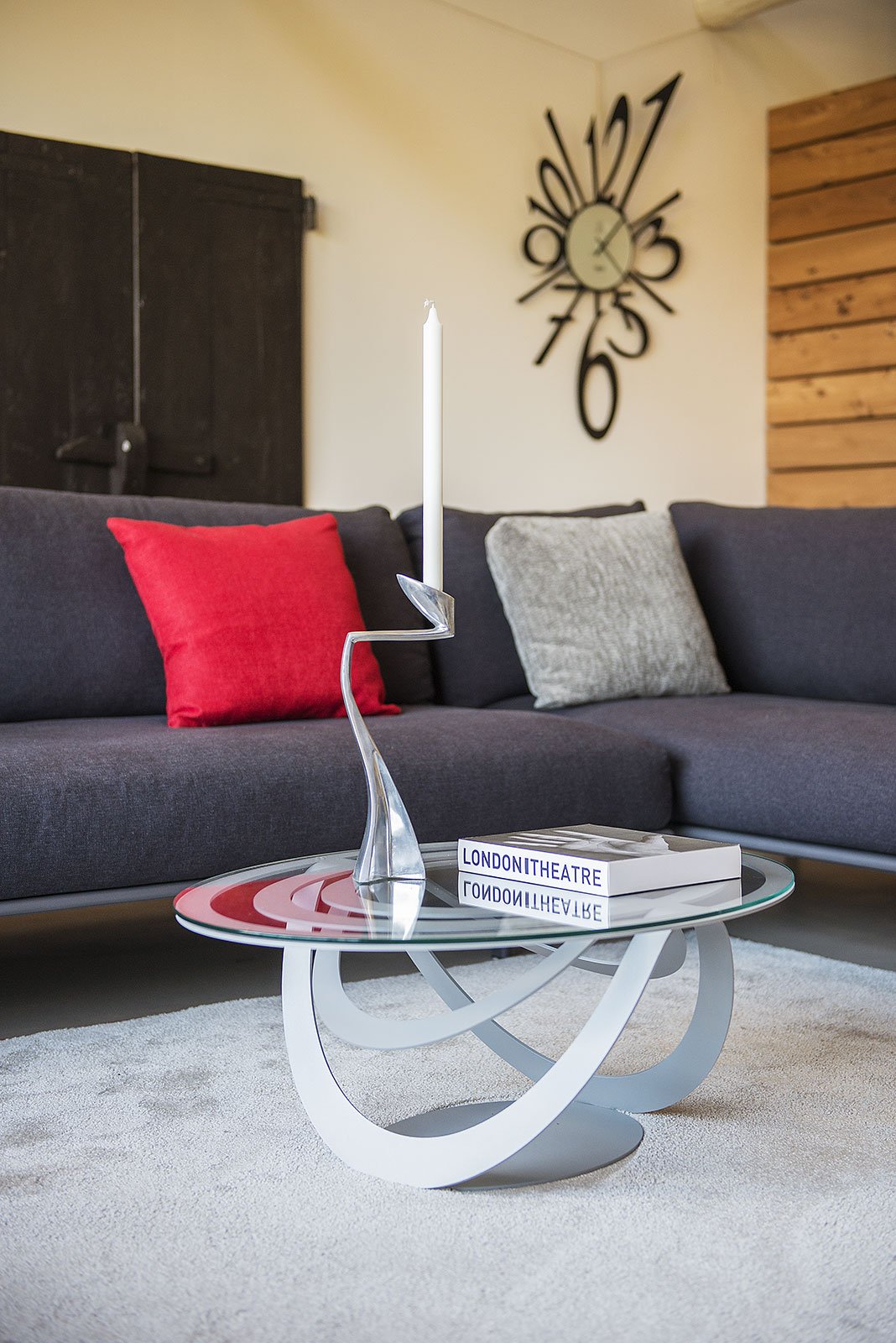 Oval iron and glass coffee table Optical
