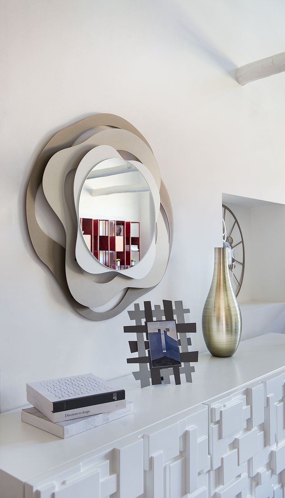 Isotta decorative wall mirror