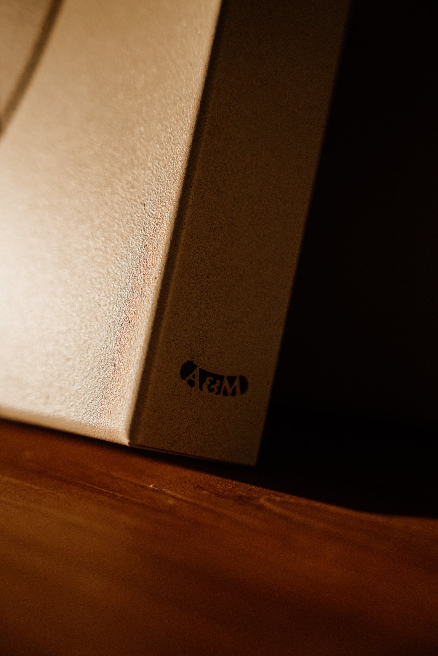 Ecleo minimal design clock