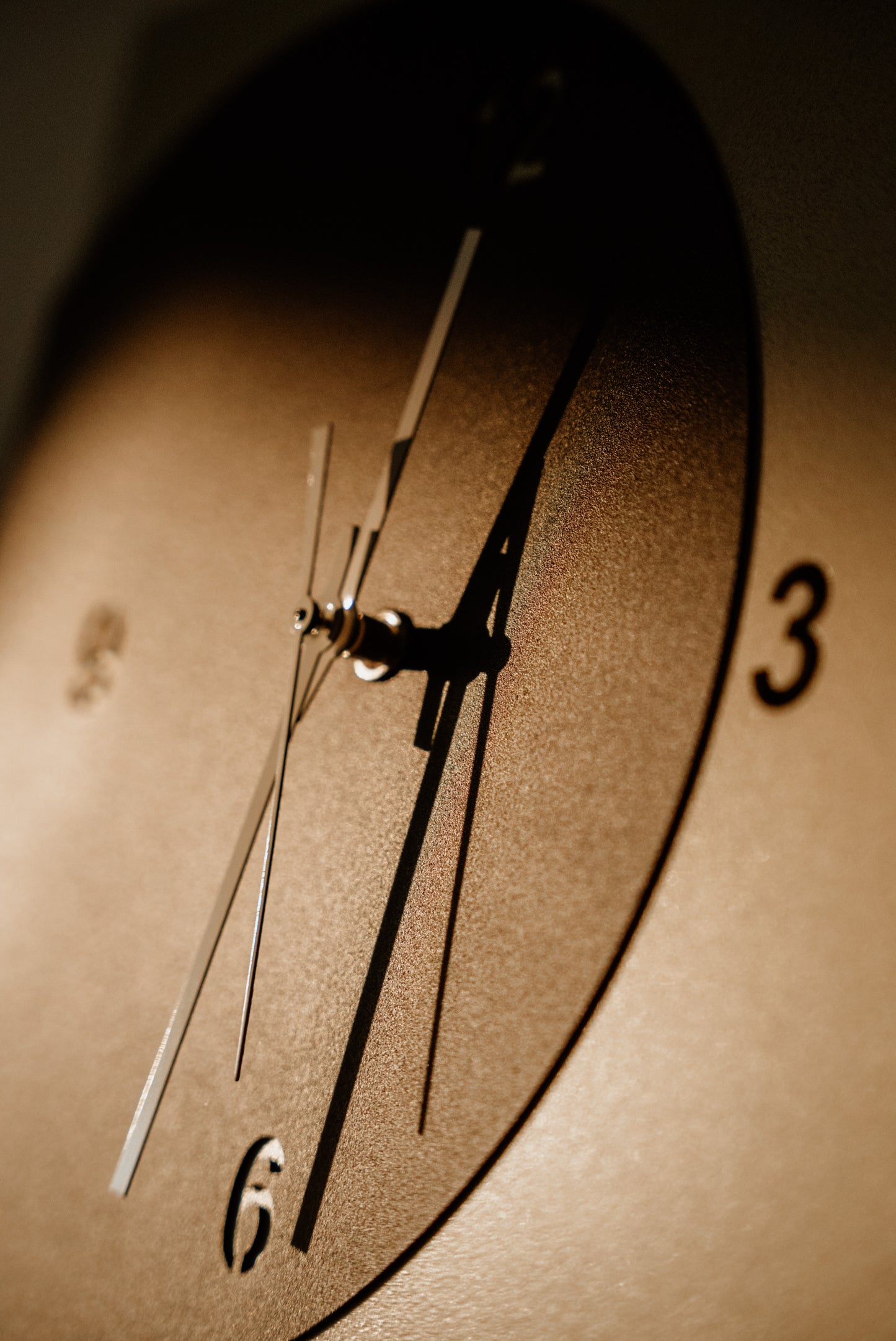 Ecleo minimal design clock