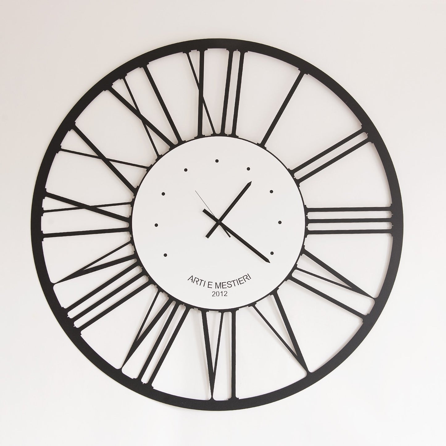 Design wall clock Big