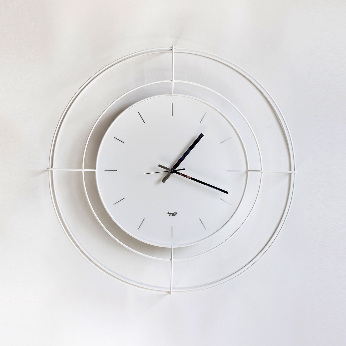 Contemporary wall clock Nudo small