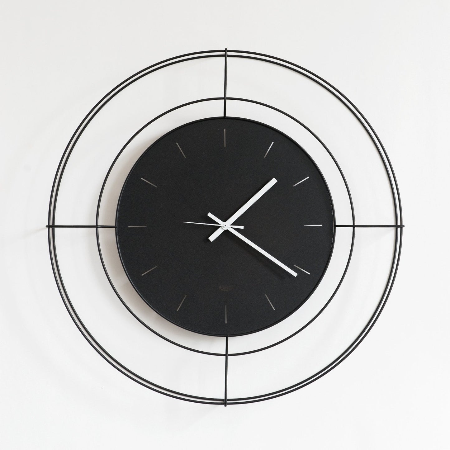 Contemporary wall clock Nudo small