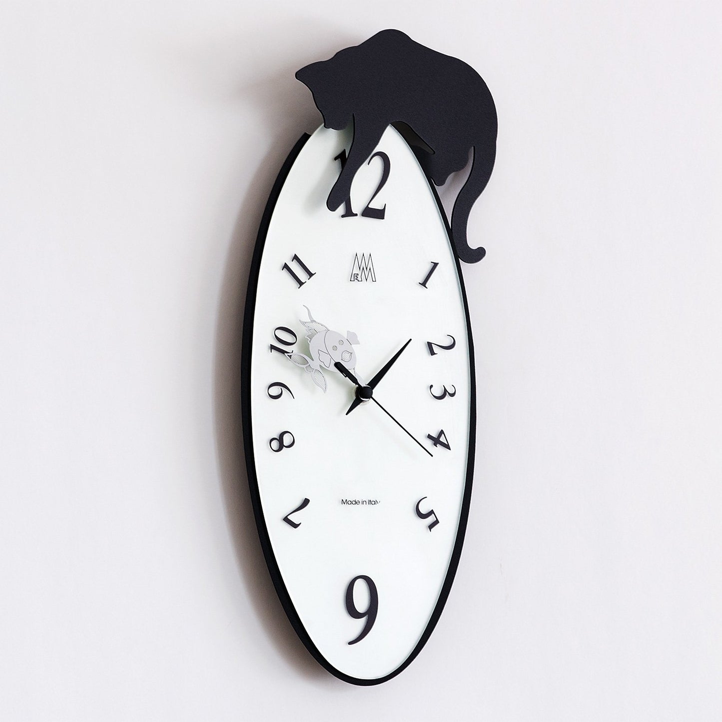 Wall clock detail Tommy
