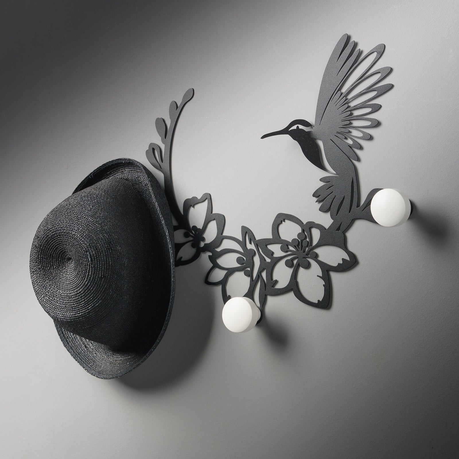 Wall-mounted designer coat rack Colibrì