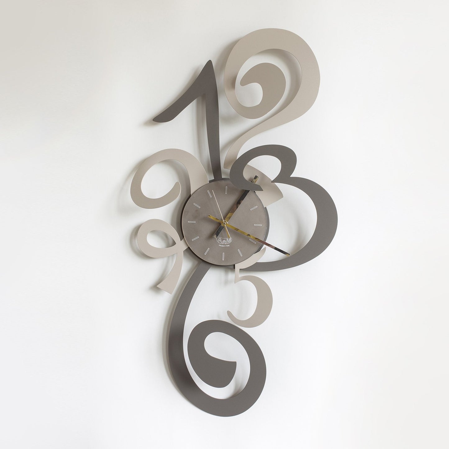 Truciolo modern wall clock