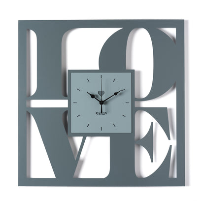 Design wall clock Love