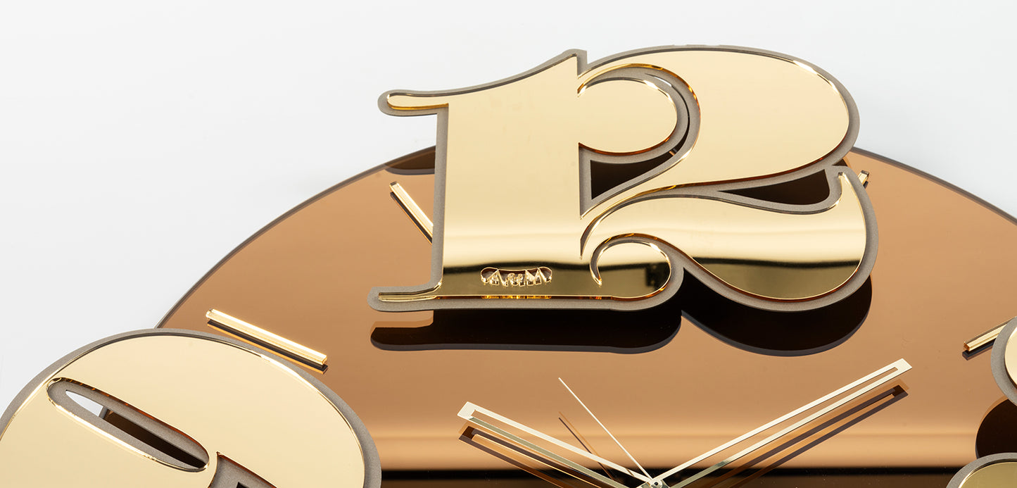 Orologio Benguiat Arti&Mestieri - dettaglio numeri cristallo acrilico finitura oro specchiato