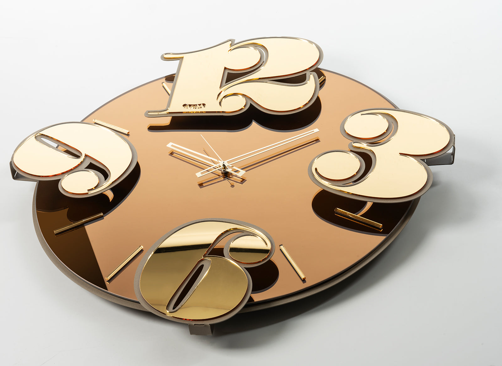 Orologio da parete Benguiat Arti&Mestieri finitura oro specchiato - vista completa prospettica