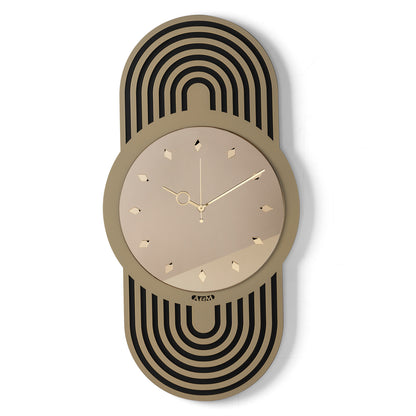 Orologio da parete Modus dal design verticale e contemporaneo, con struttura ovale traforata e quadrante in vetro specchiato impreziosito da indicatori a forma di rombo in cristallo acrilico. Un elegante equilibrio di geometrie e dettagli luminosi. Vista frontale. Finitura nero/miele/bronzo.