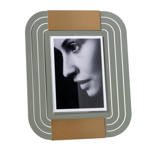 Tudor large design photo frame