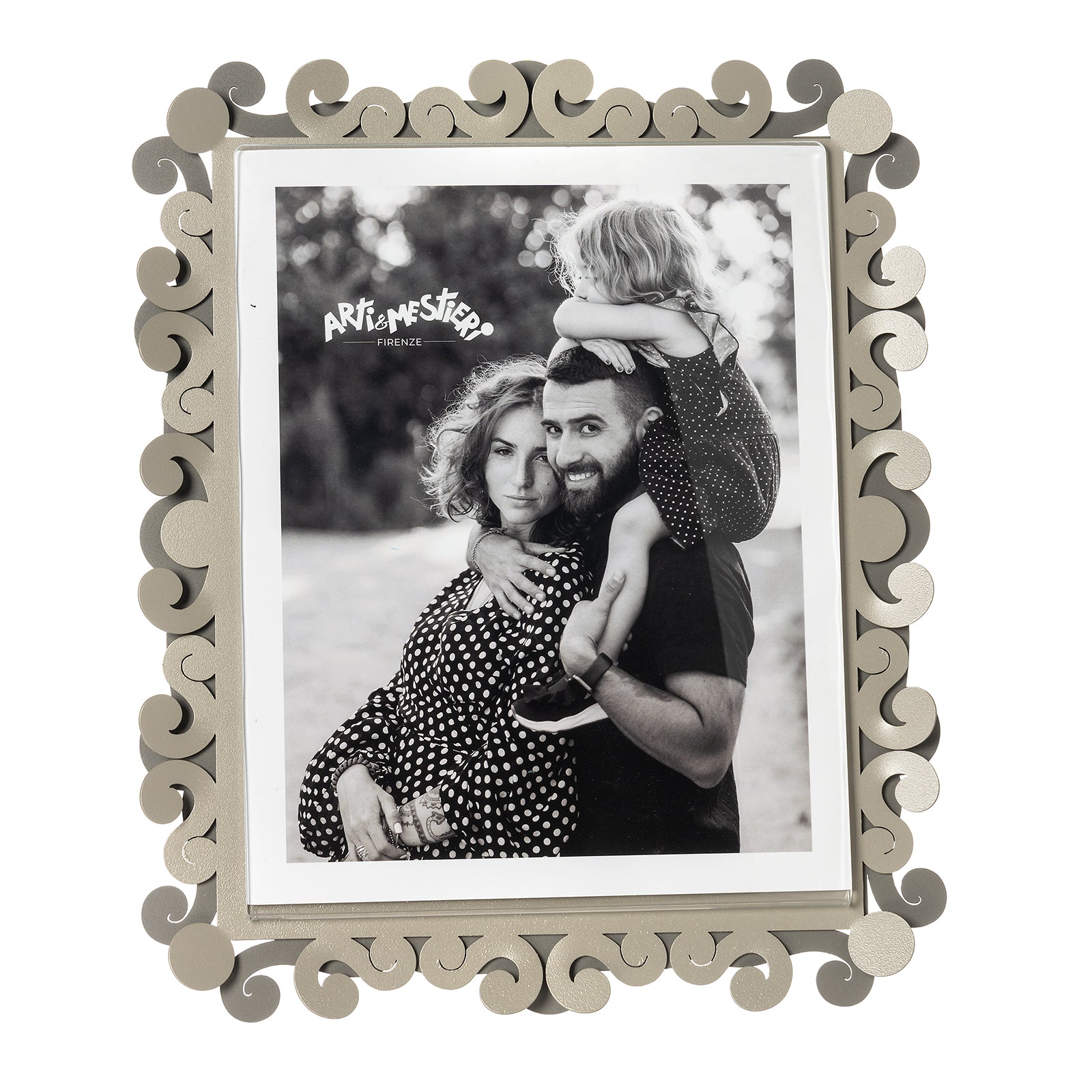 Vista frontale cornice portafoto verticale Koko Maxi di Arti&Mestieri, colore fango/sabbia