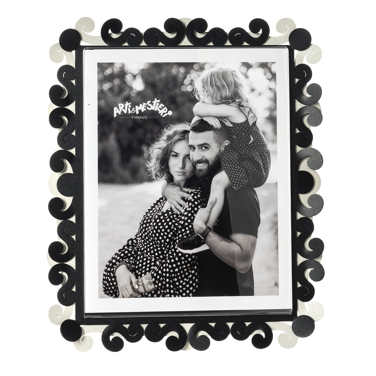 Vista frontale cornice portafoto verticale Koko Maxi di Arti&Mestieri, colore avorio/nero
