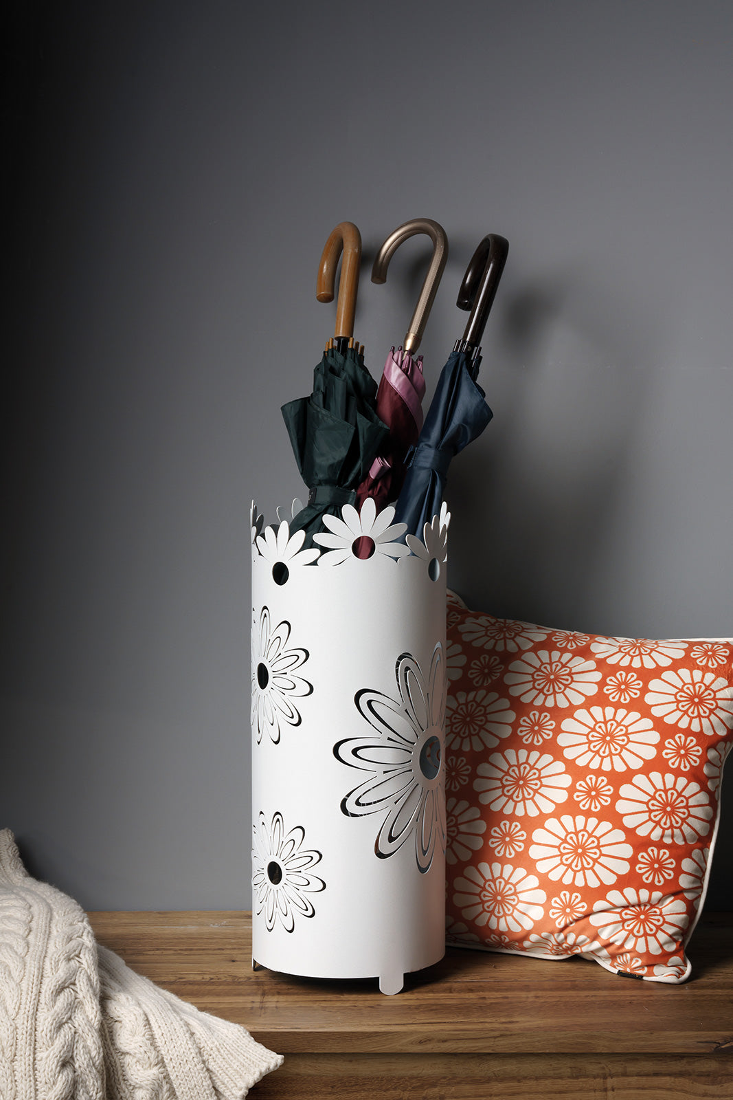 Daisies design umbrella stand