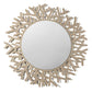 Vista frontale dello specchio circolare Coral a forma di corallo di colore beige di Arti&Mestieri.