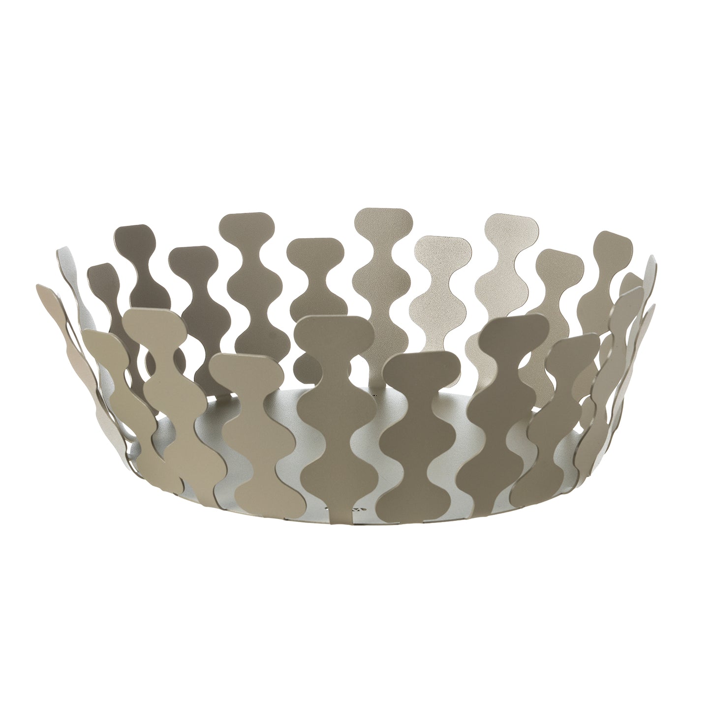 Fruttiera Nori Grande di Art&Mestieri in ferro color sabbia vuota, vista tre quarti