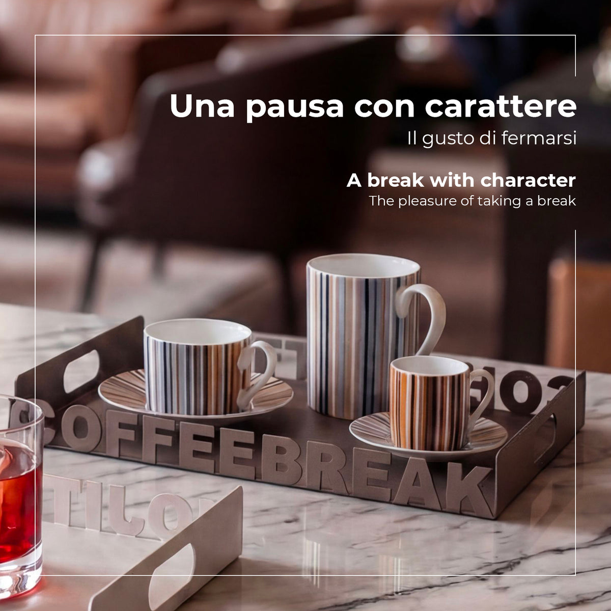 Foto ambientata su piano in marmo del vassoio per colazione Cobreak di Arti e Mestieri.