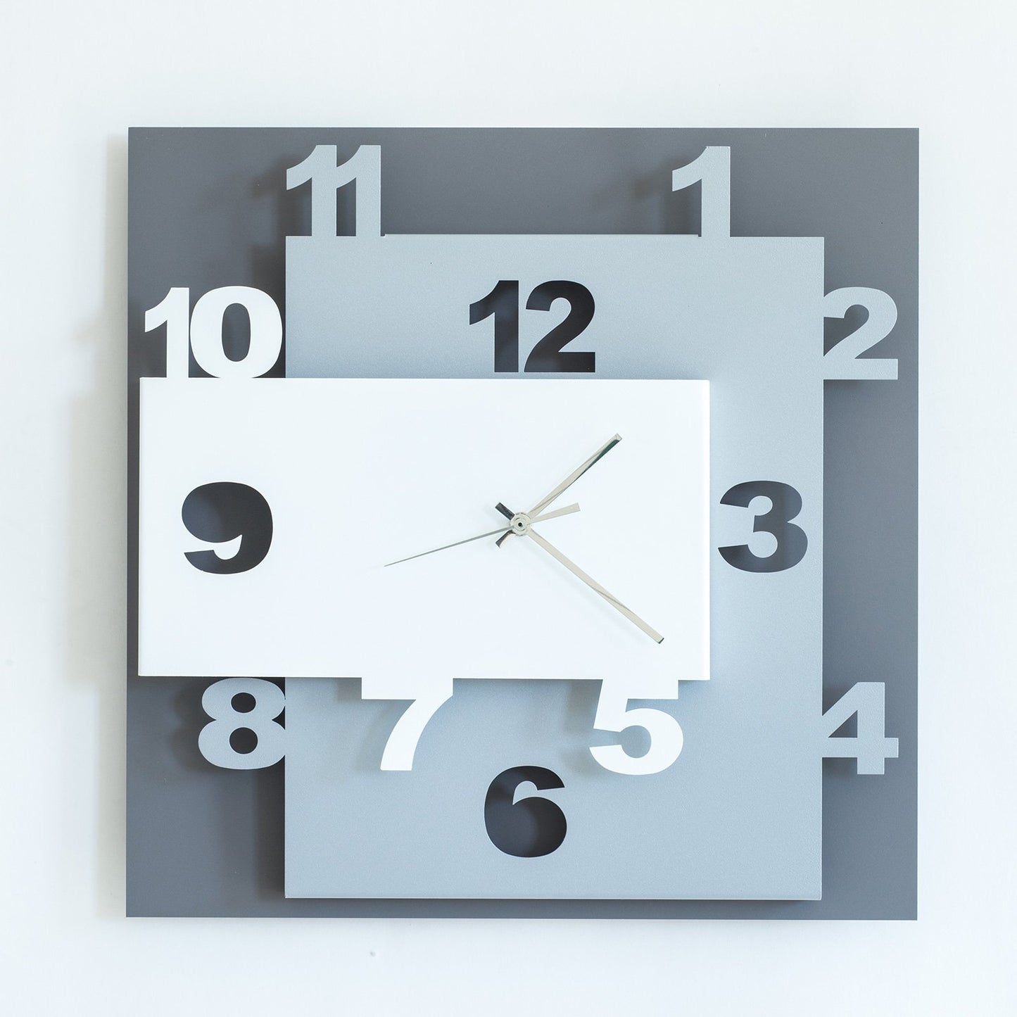 Modern wall clock Ziggurat