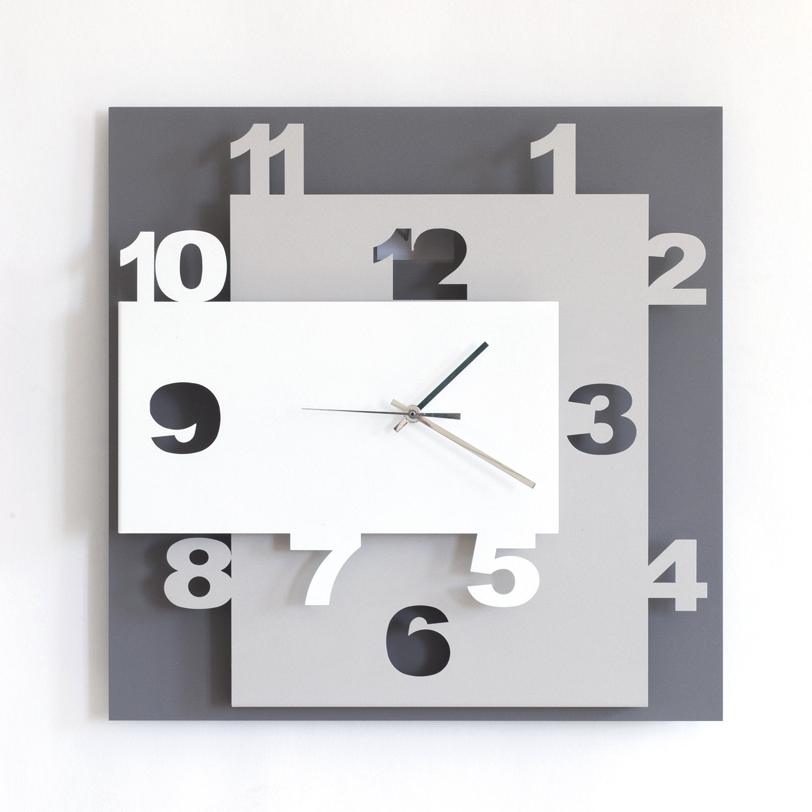 Modern wall clock Ziggurat