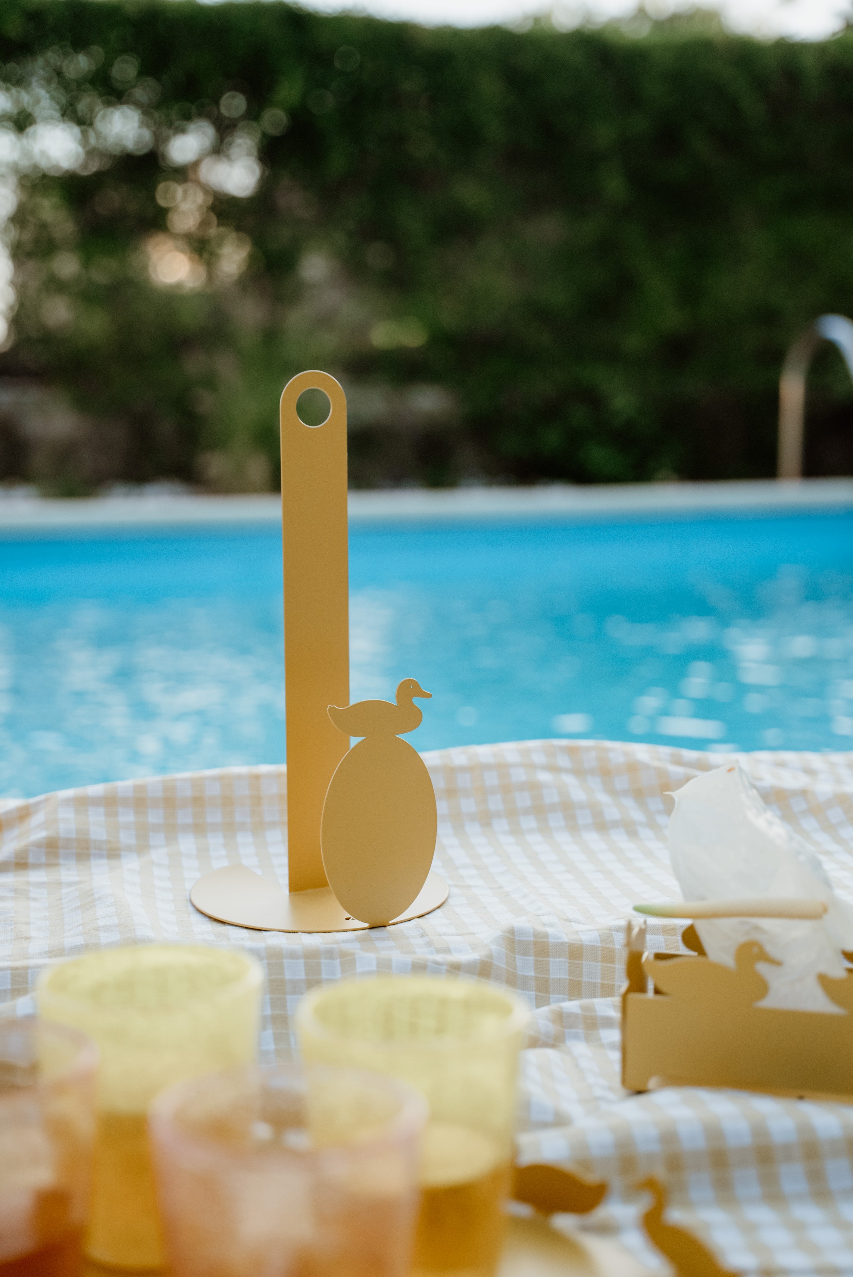 Duck kitchen roll holder