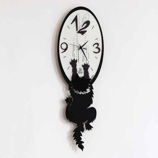 Crazy Tommy distinctive wall clock