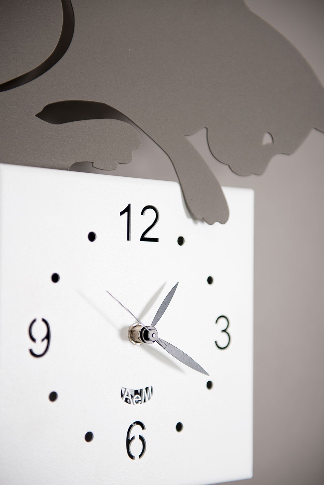 Modern pendulum clock Hunter Cat