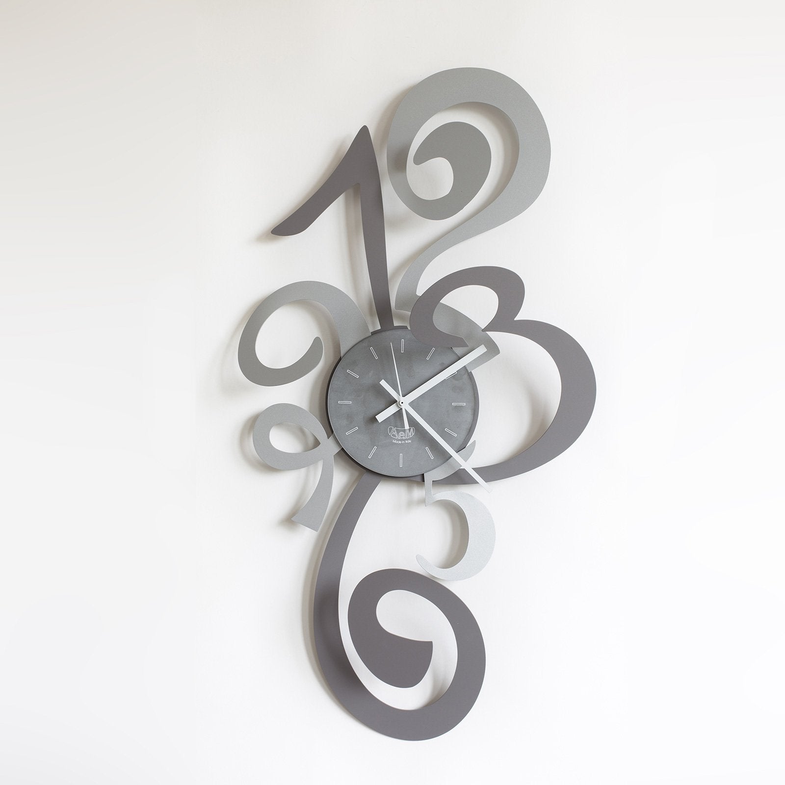 Truciolo modern wall clock