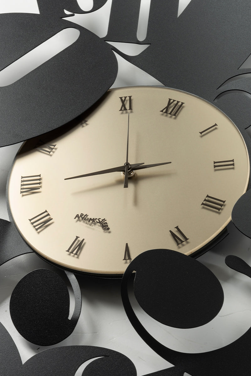 Particolare del quadrante in Velour Luxe®  di Arti&Mestieri