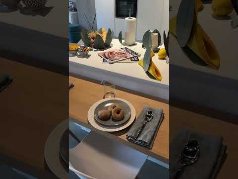 Ficus glass holder