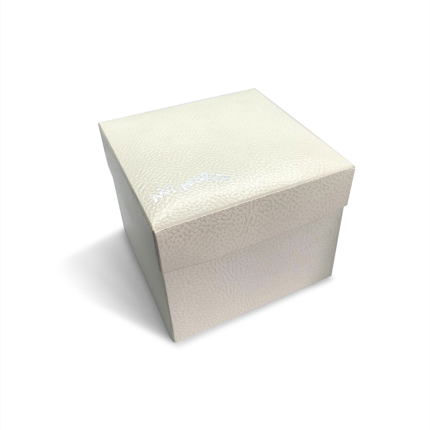 10 small ivory leather-effect favour boxes